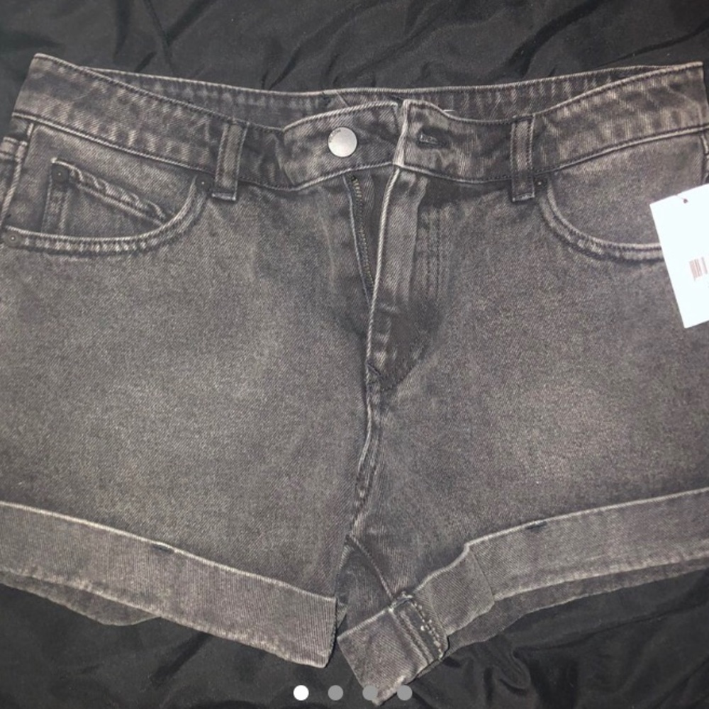 Volcom boyfriend shorts